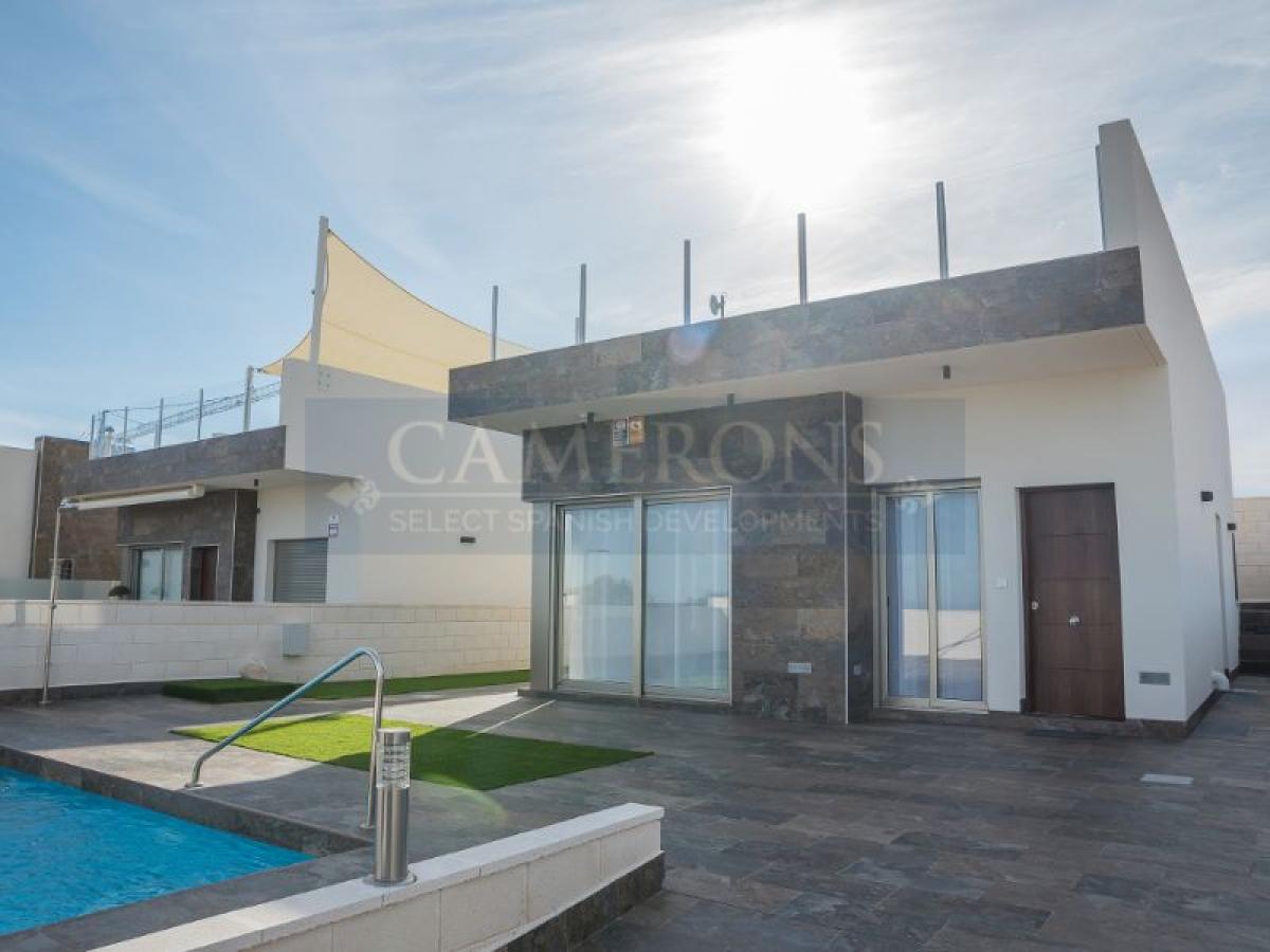 Picture of Villa For Sale in Villamartin, Alicante, Spain