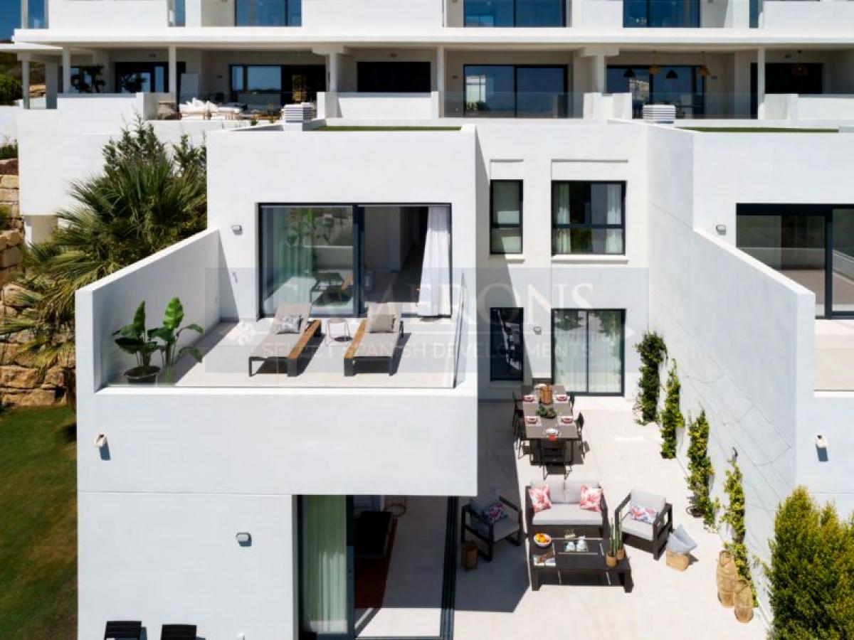 Picture of Villa For Sale in Estepona, Malaga, Spain