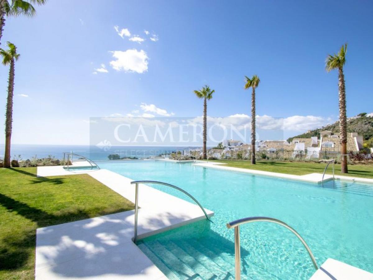 Picture of Villa For Sale in Benalmadena, Malaga, Spain