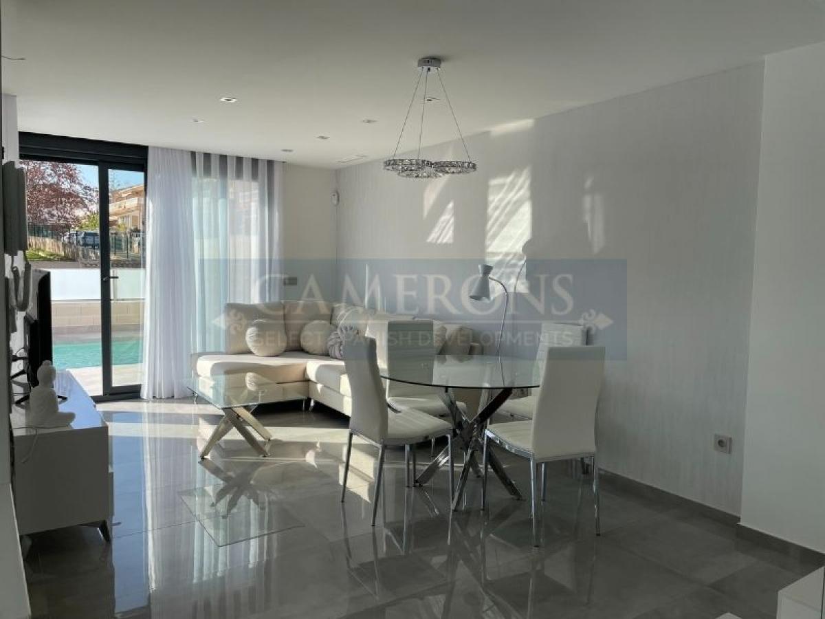 Picture of Villa For Sale in Torrevieja, Alicante, Spain