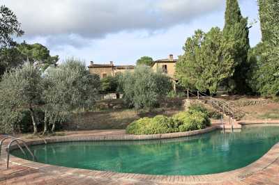 Home For Sale in Lucignano, Italy