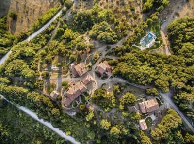 Apartment For Sale in San Gimignano, Italy