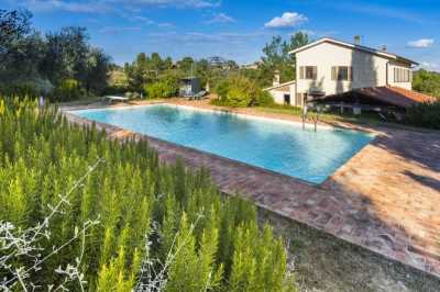 Villa For Sale in Palaia, Italy