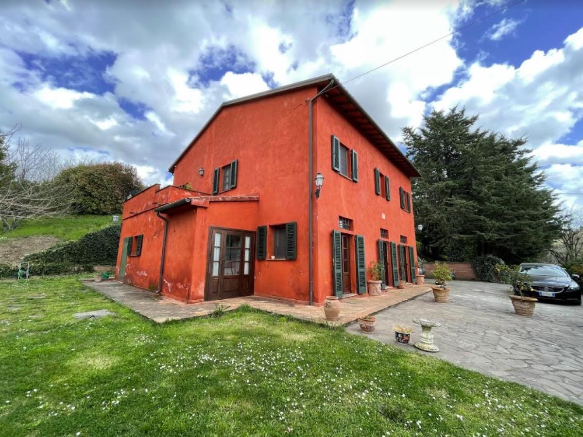 Picture of Home For Sale in Lari, Tuscany, Italy