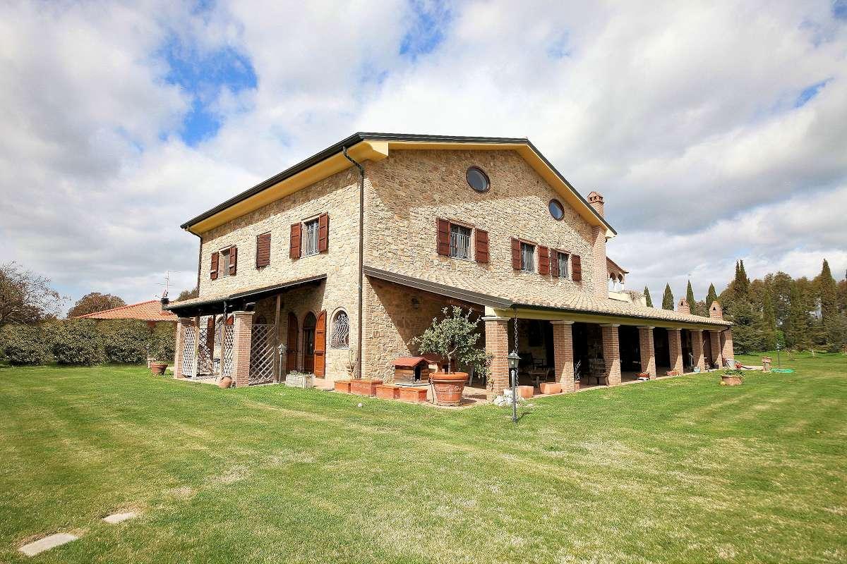 Picture of Villa For Sale in Scarlino, Tuscany, Italy
