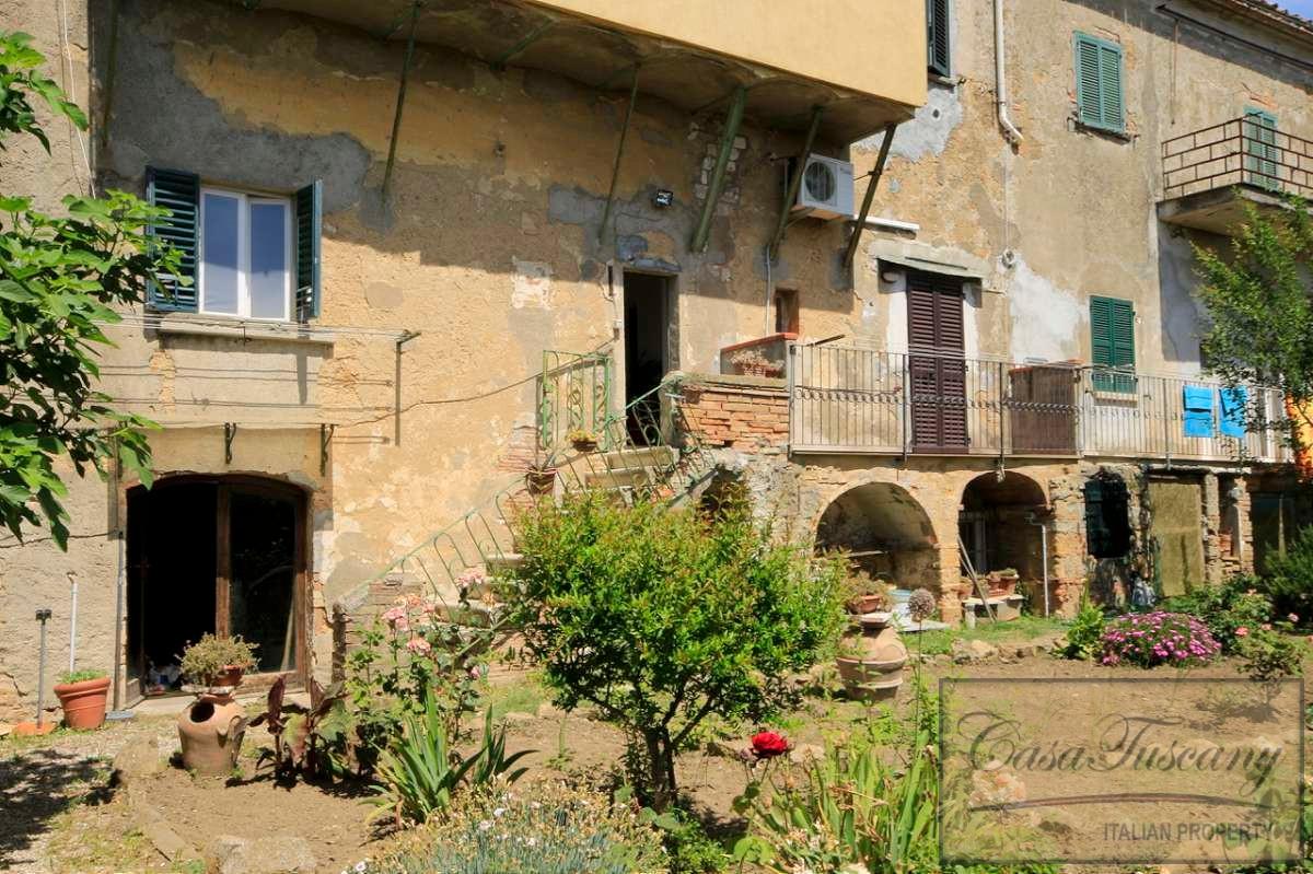 Picture of Apartment For Sale in Volterra, Tuscany, Italy