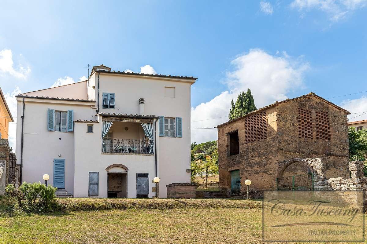 Picture of Villa For Sale in Casciana Terme, Tuscany, Italy