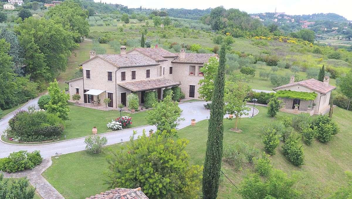 Picture of Villa For Sale in Perugia, Umbria, Italy