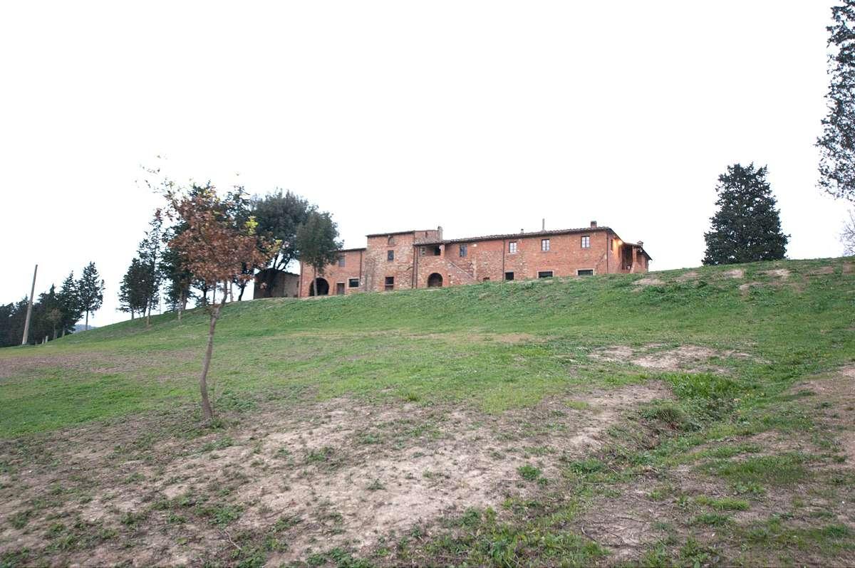 Picture of Home For Sale in Peccioli, Tuscany, Italy