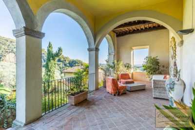 Villa For Sale in Lucca, Italy