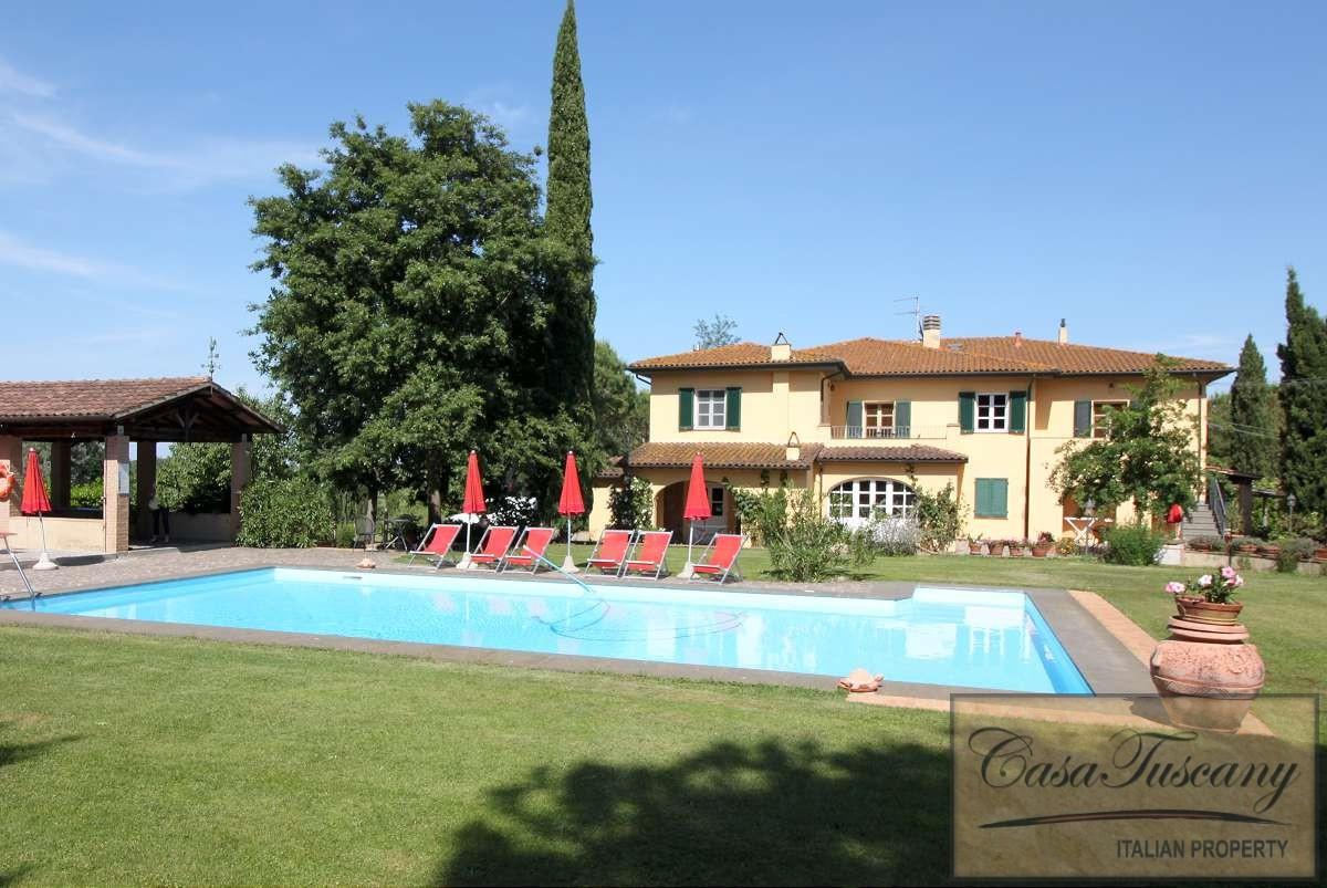Picture of Villa For Sale in Crespina, Tuscany, Italy