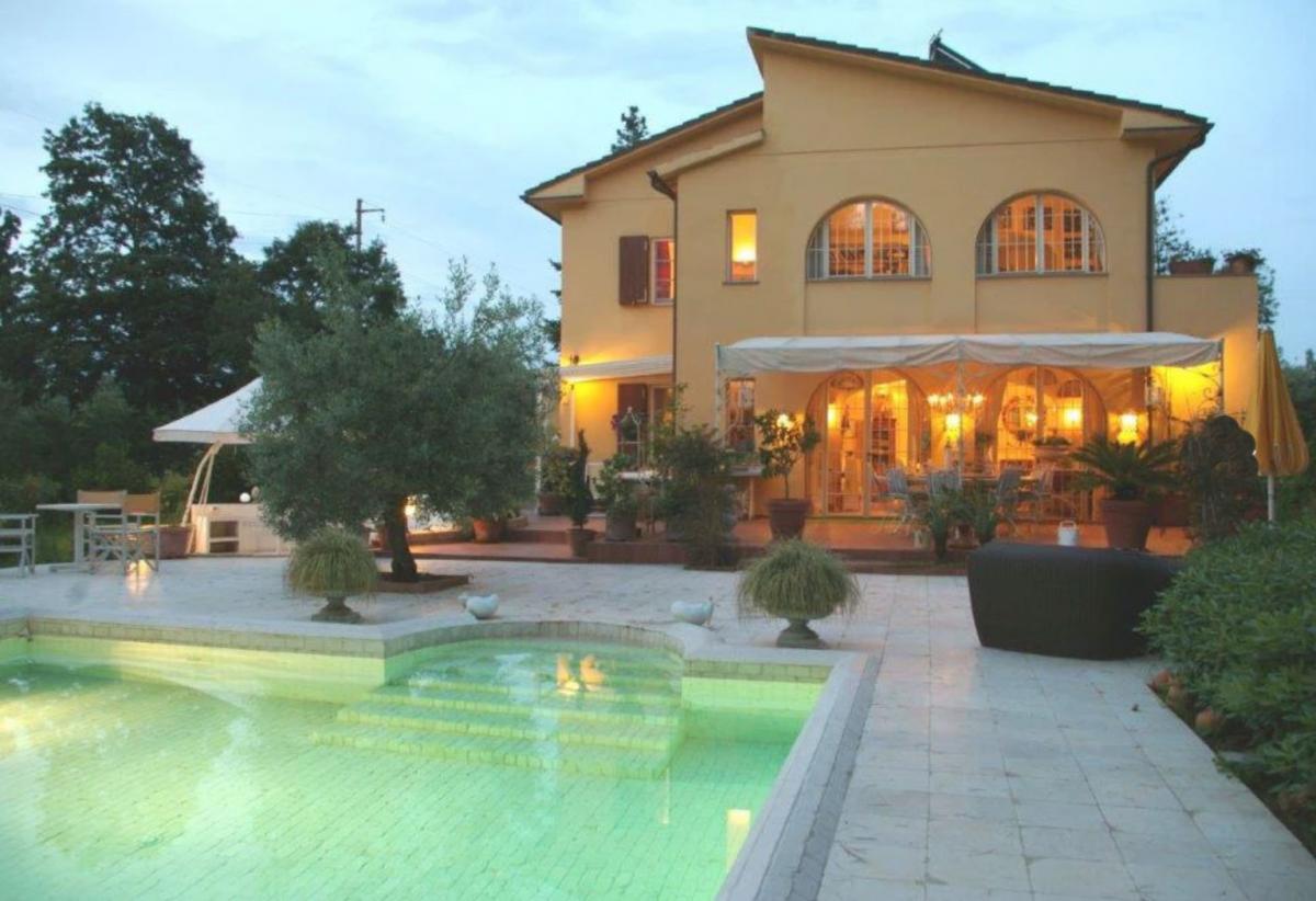 Picture of Villa For Sale in Pisa, Tuscany, Italy