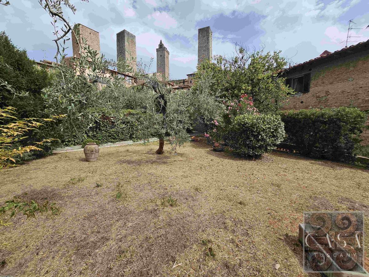 Picture of Apartment For Sale in San Gimignano, Tuscany, Italy