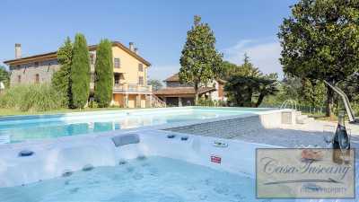 Villa For Sale in Capannori, Italy
