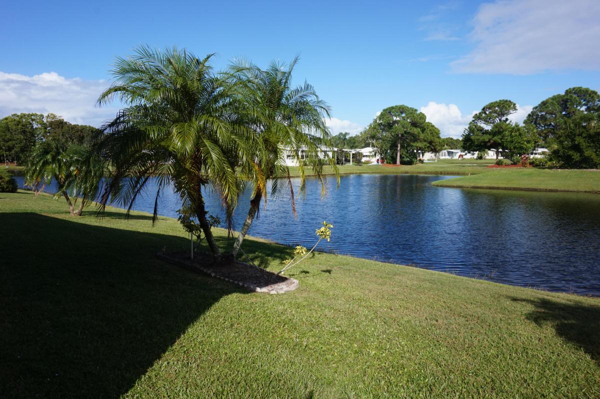 Picture of Mobile Home For Sale in Port Saint Lucie, Florida, United States
