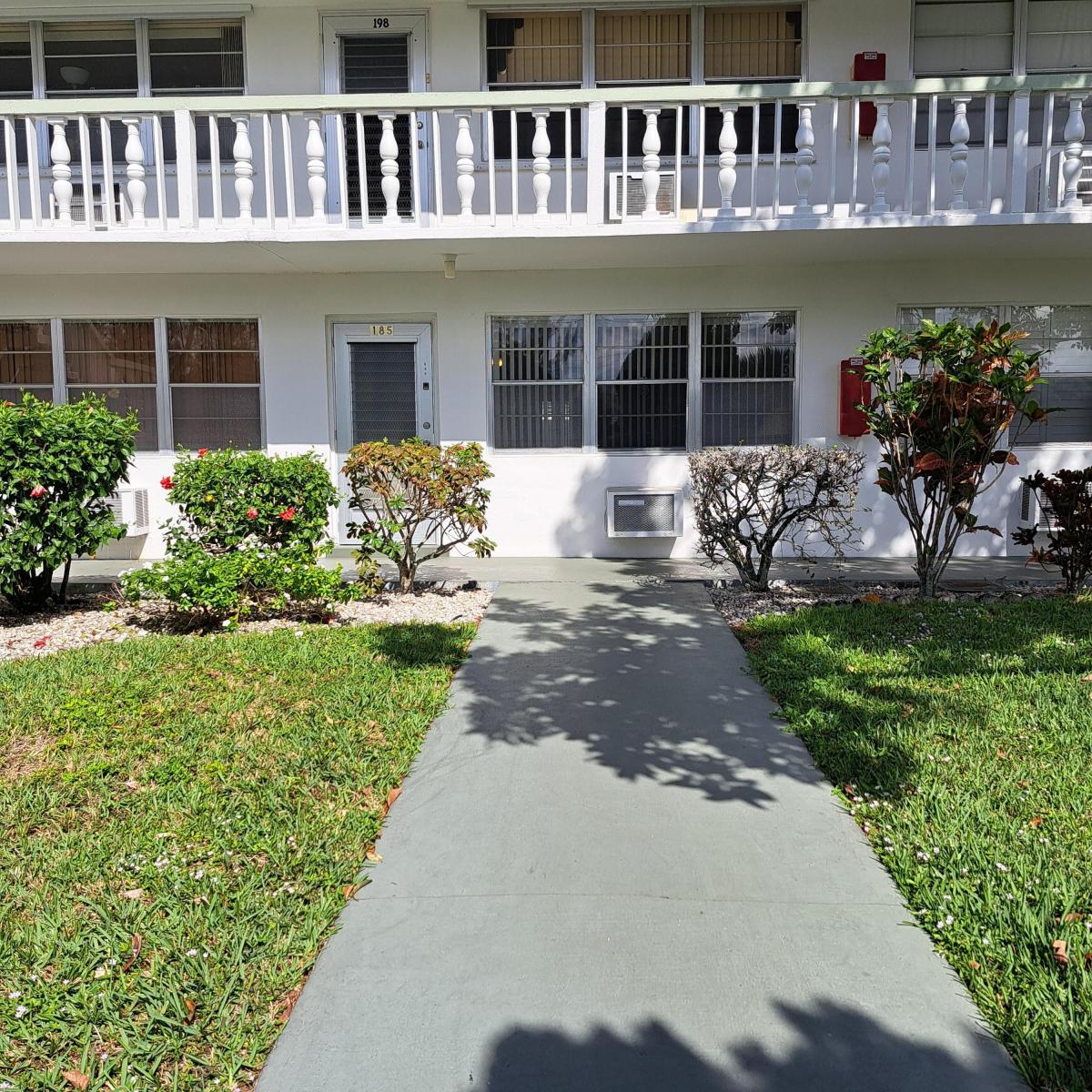 Picture of Condo For Sale in West Palm Beach, Florida, United States