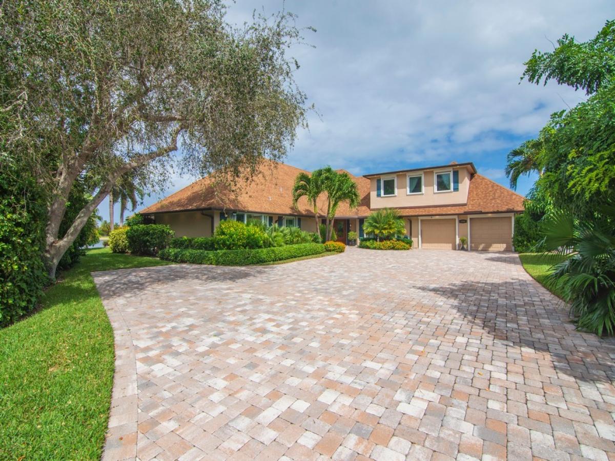 Picture of Home For Sale in Vero Beach, Florida, United States
