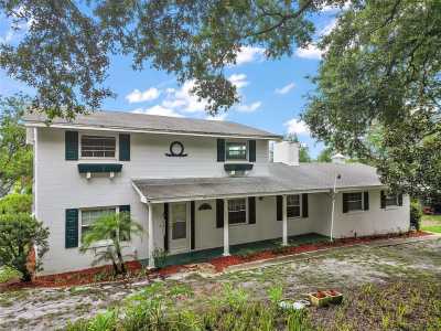 Home For Sale in Apopka, Florida