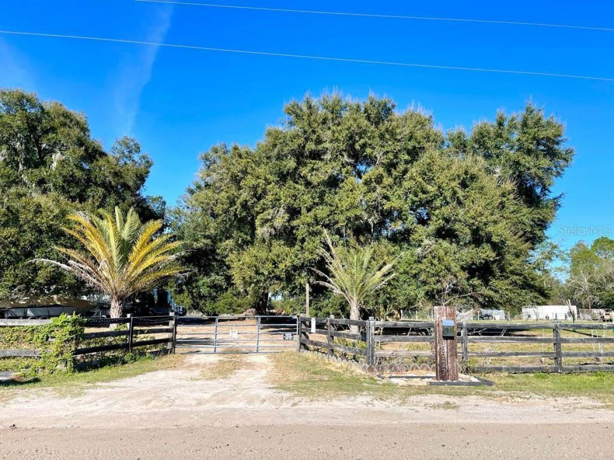 Picture of Mobile Home For Sale in Umatilla, Florida, United States