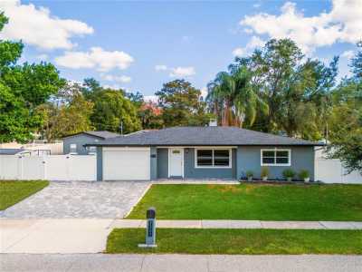 Home For Sale in Belle Isle, Florida