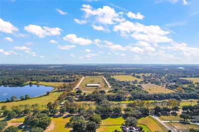 Home For Sale in Tavares, Florida