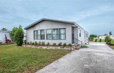 Mobile Home For Sale in Englewood, Florida
