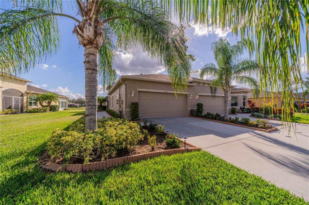 Picture of Home For Sale in Sun City Center, Florida, United States