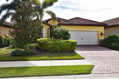 Home For Sale in Nokomis, Florida