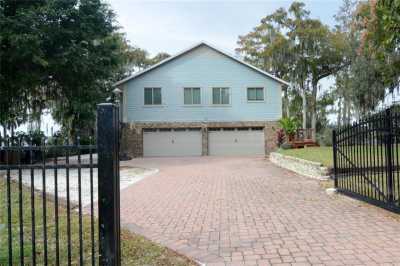 Home For Sale in Oviedo, Florida