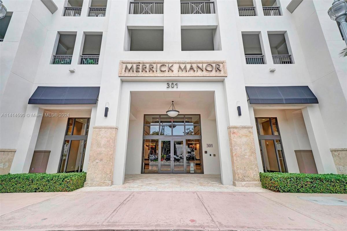 Picture of Condo For Sale in Coral Gables, Florida, United States