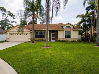 Home For Sale in Lake Worth, Florida