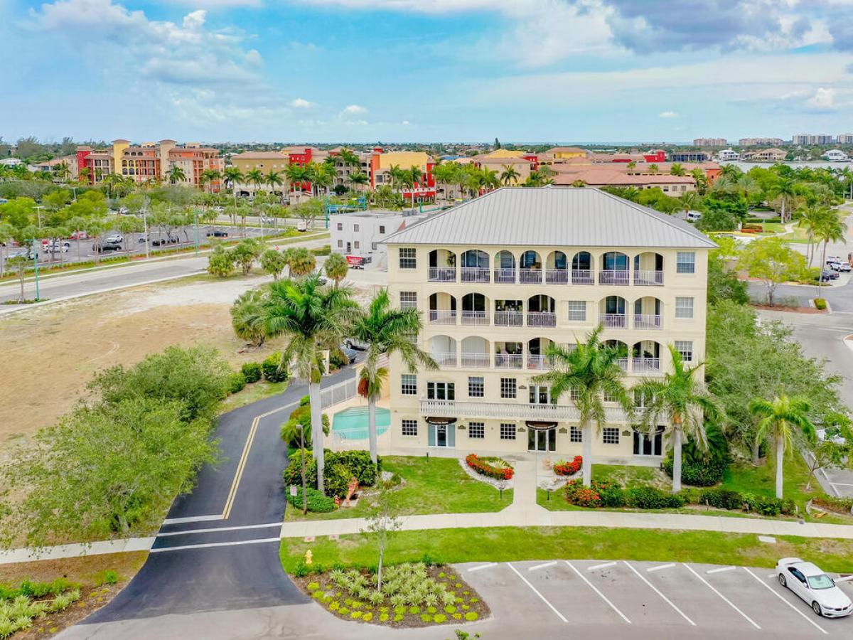 Picture of Condo For Sale in Marco Island, Florida, United States