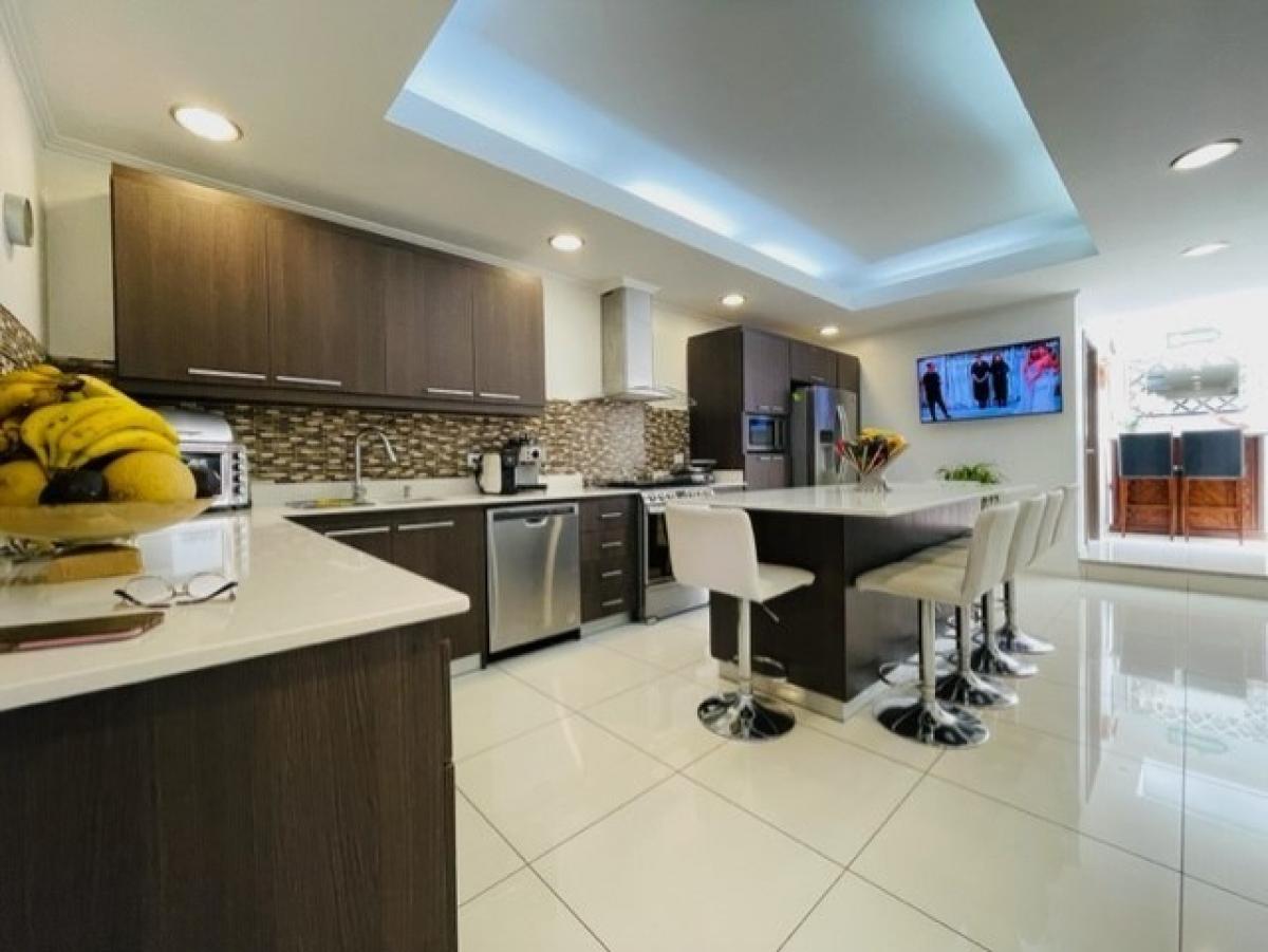 Picture of Home For Sale in San Jose, San Jose, Costa Rica