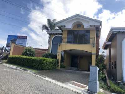 Home For Sale in Goicoechea, Costa Rica