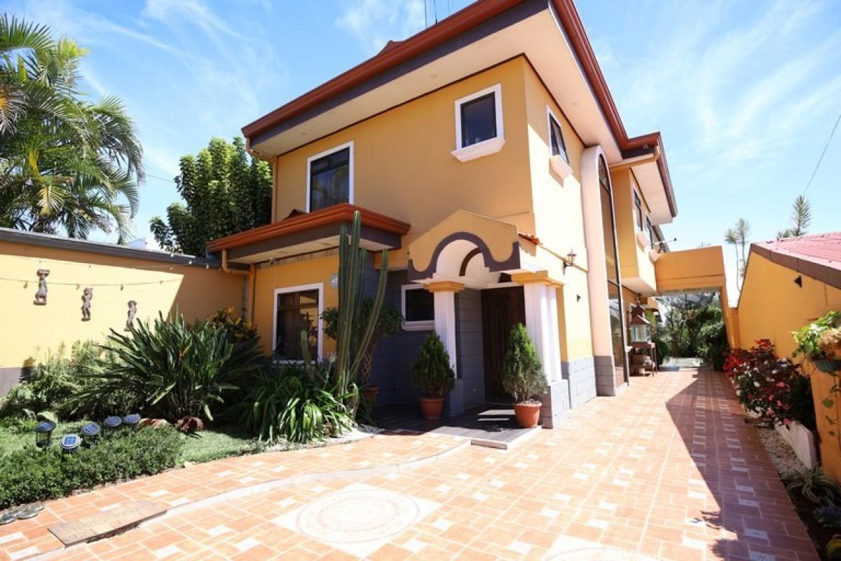 Picture of Home For Sale in San Rafael, Heredia, Costa Rica