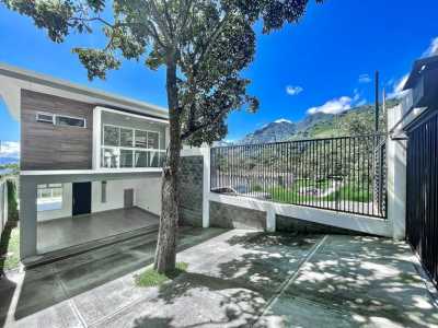Home For Sale in Escazu, Costa Rica