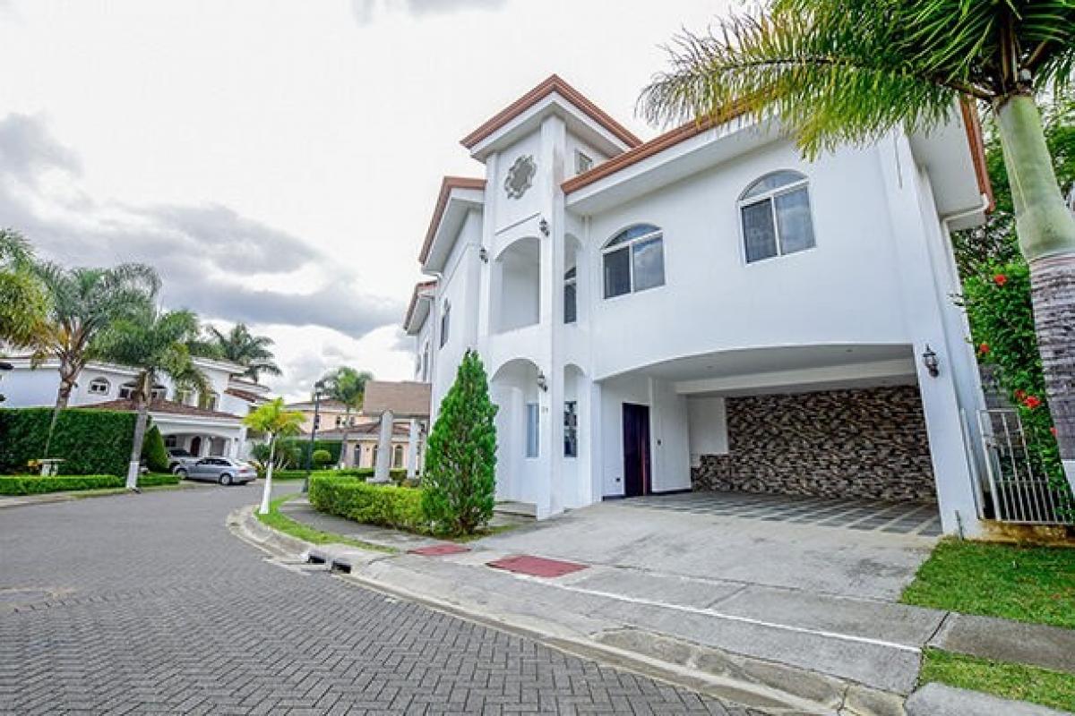 Picture of Home For Sale in Santo Domingo, Heredia, Costa Rica