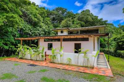 Home For Sale in Perez Zeledon, Costa Rica