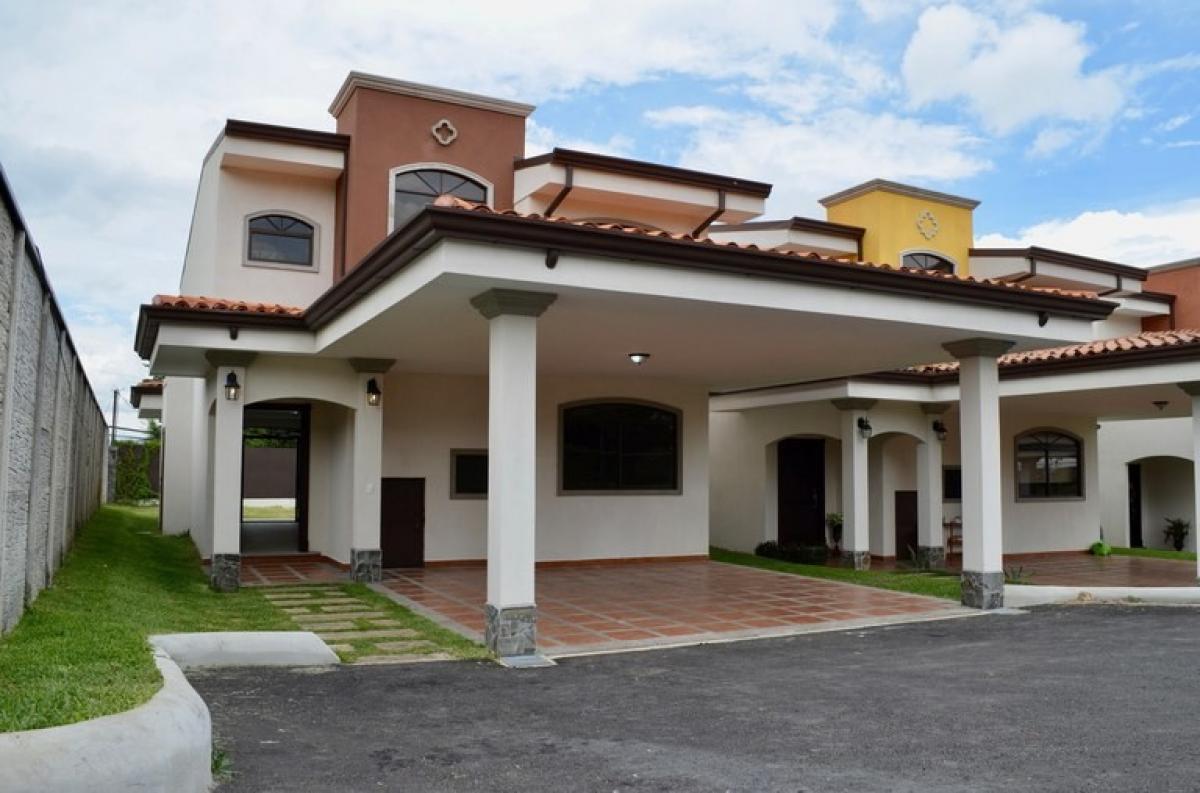 Picture of Condo For Sale in San Isidro, Heredia, Costa Rica