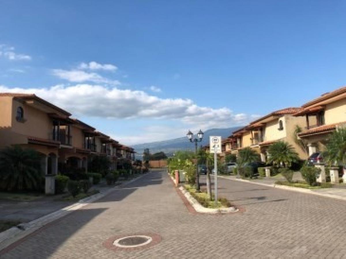 Picture of Home For Sale in Flores, Heredia, Costa Rica