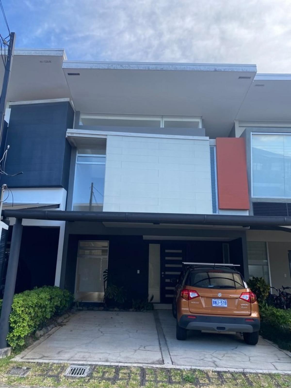 Picture of Home For Sale in San Rafael, Heredia, Costa Rica