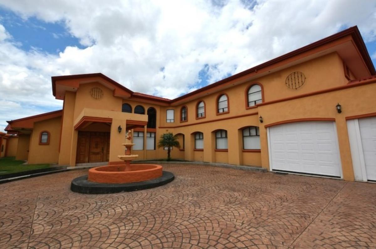 Picture of Home For Sale in Curridabat, San Jose, Costa Rica