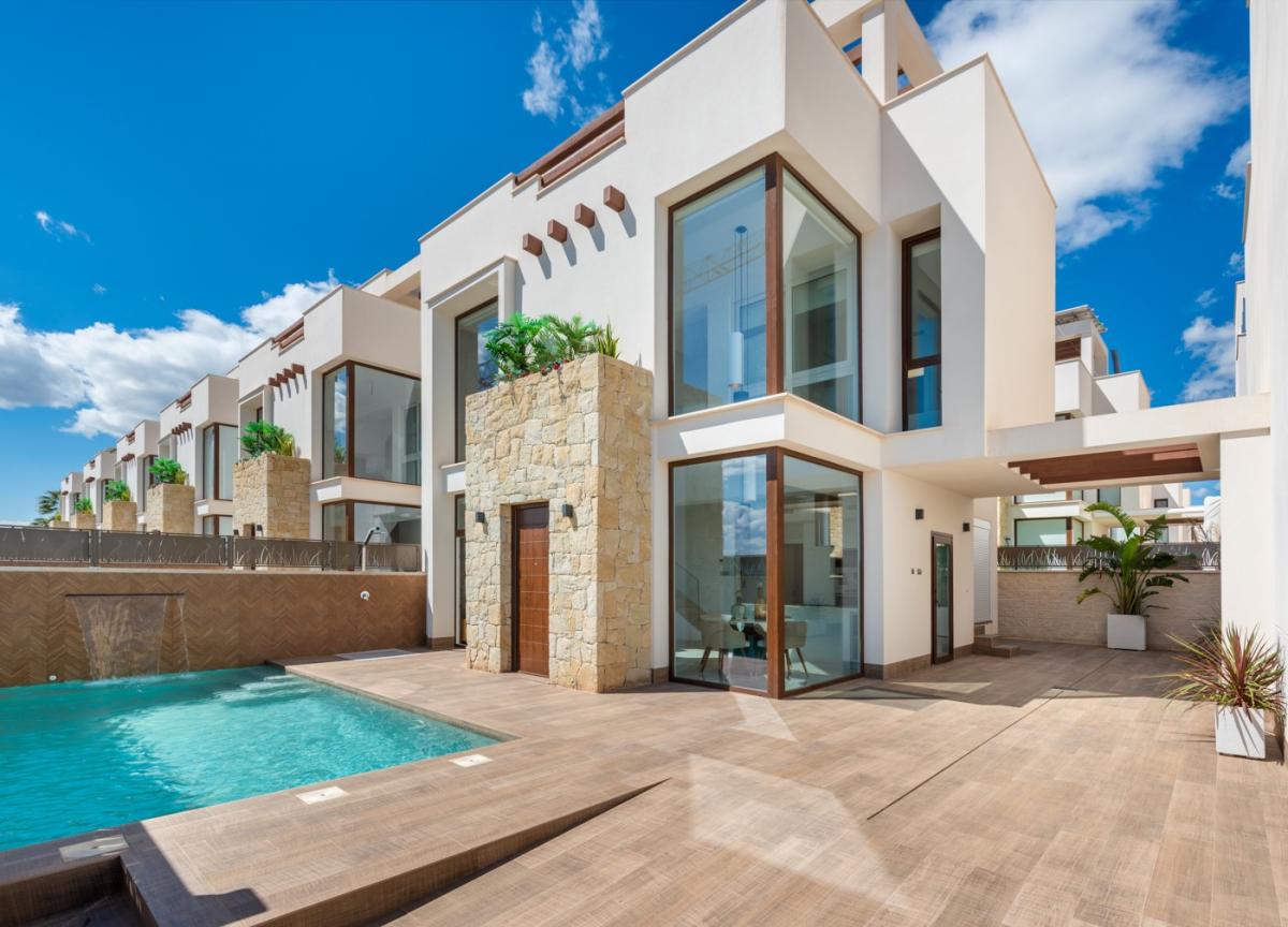 Picture of Villa For Sale in Los Montesinos, Alicante, Spain