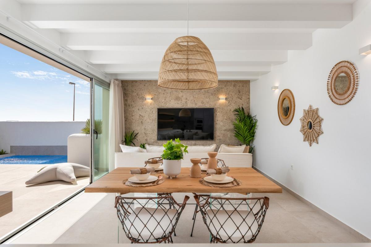 Picture of Villa For Sale in La Marina, Alicante, Spain