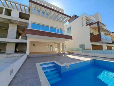 Home For Sale in Kissonerga, Cyprus