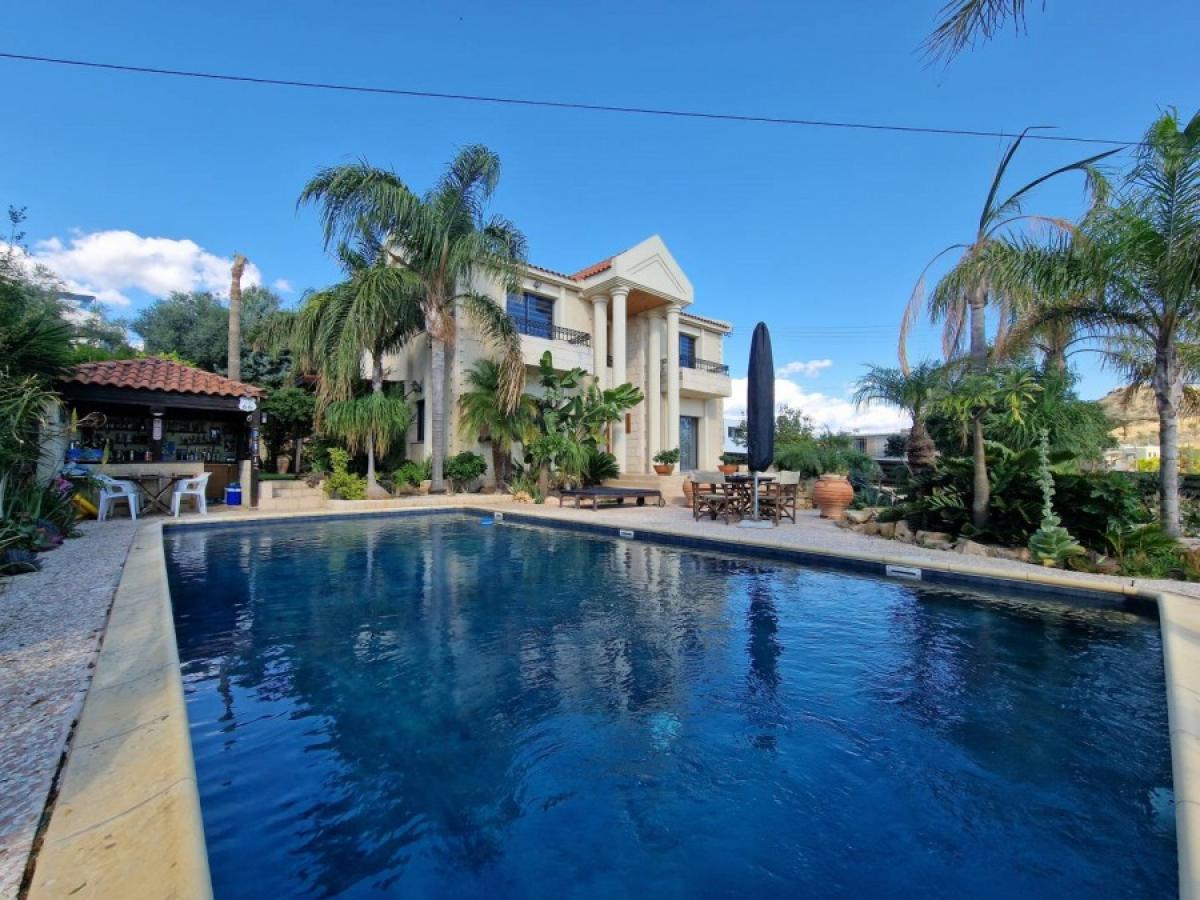 Picture of Home For Sale in Ayios Athanasios, Limassol, Cyprus