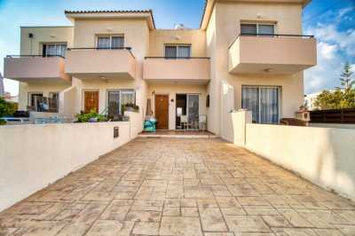 Home For Sale in Kato Paphos - Universal, Cyprus
