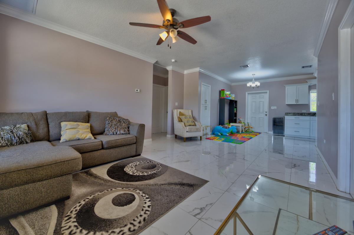 Picture of Villa For Sale in Bodden Town, Grand Cayman, Cayman Islands