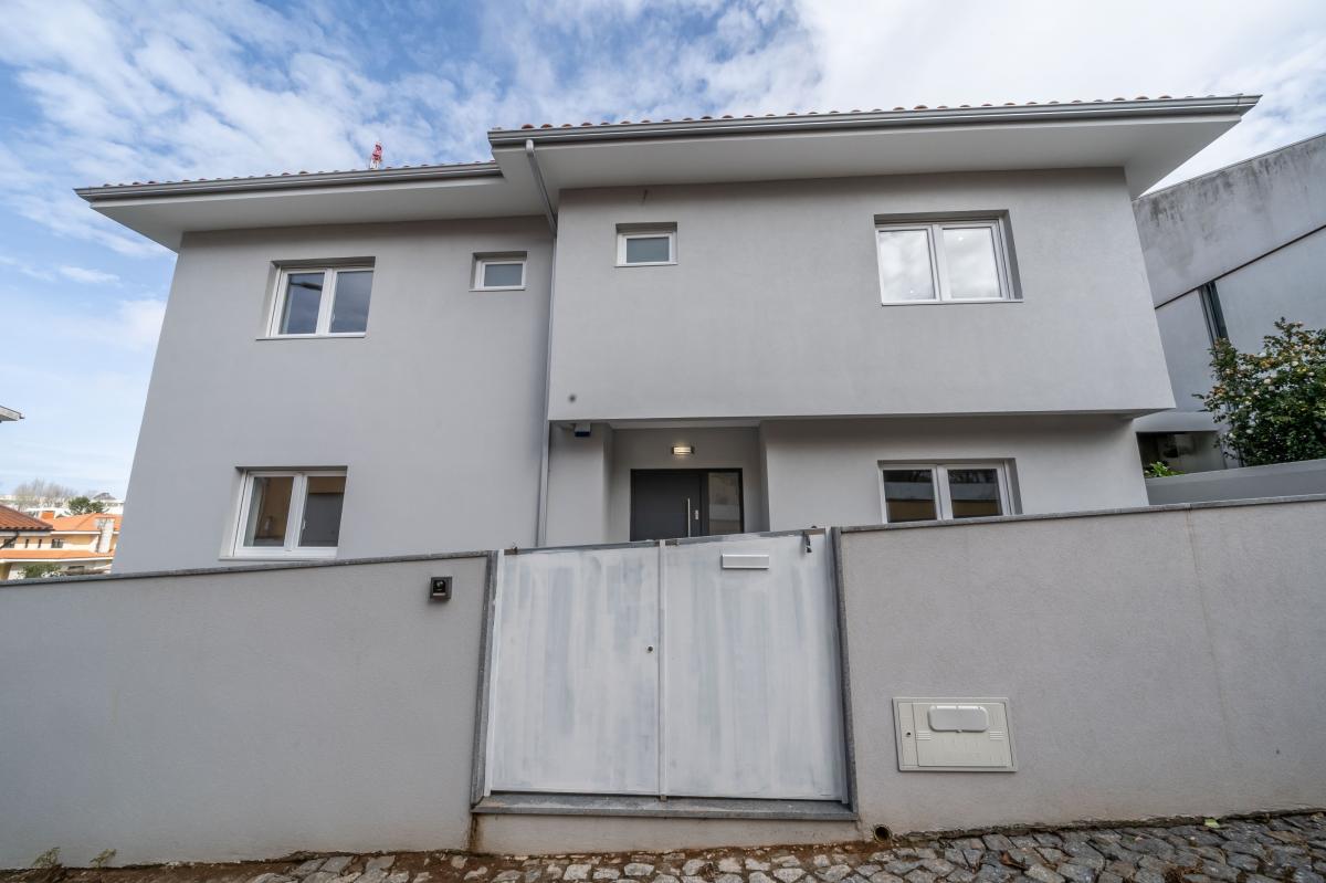 Picture of Home For Sale in Vila Nova de Gaia, Porto District, Portugal