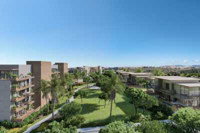 Condo For Sale in Oeiras, Portugal